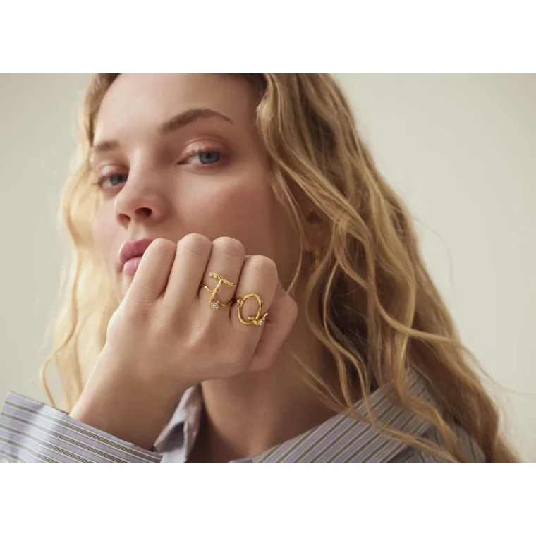 Maanesten - T Alphabet Ring - Forgyldt