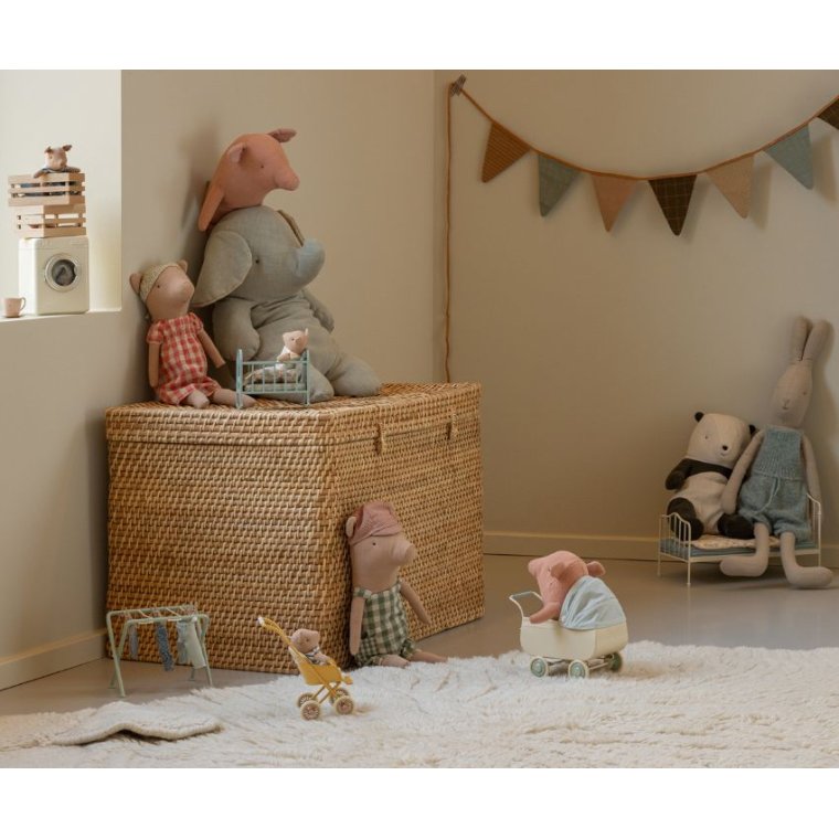 Maileg - Gris i tr�kasse, Baby - Pige