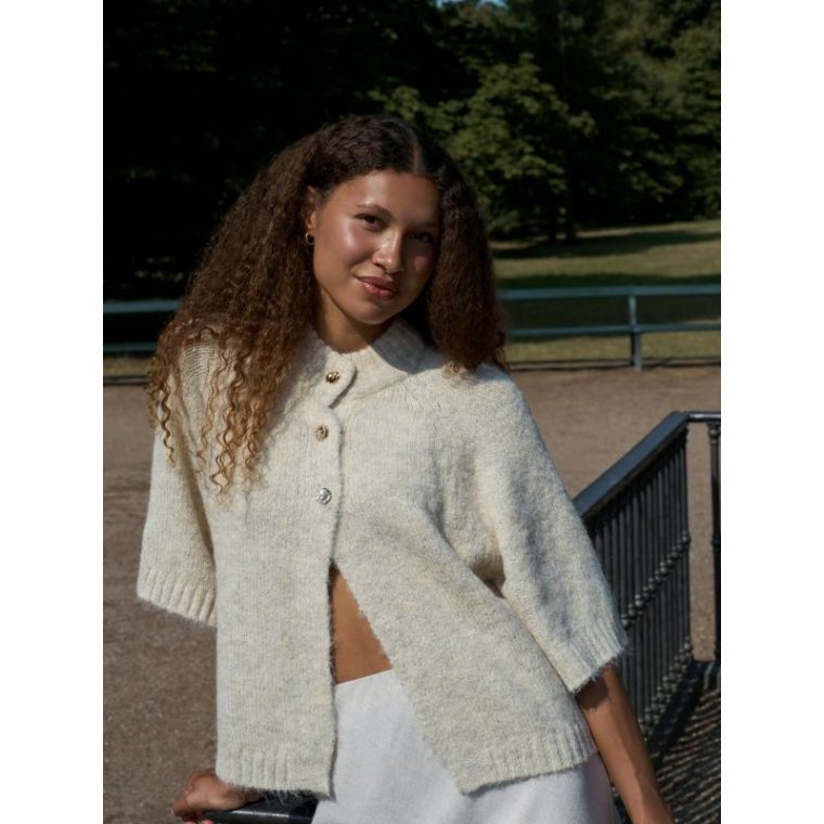 Neo Noir - Benuta Fluffy Knit Cardigan - Ivory