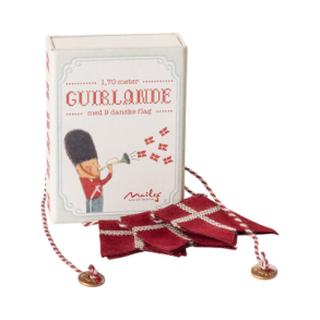 Mailag - Dannebrog, Flagguirlande