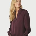 Neo Noir - Rosslyn Heavy Sateen Blouse - Burgundy