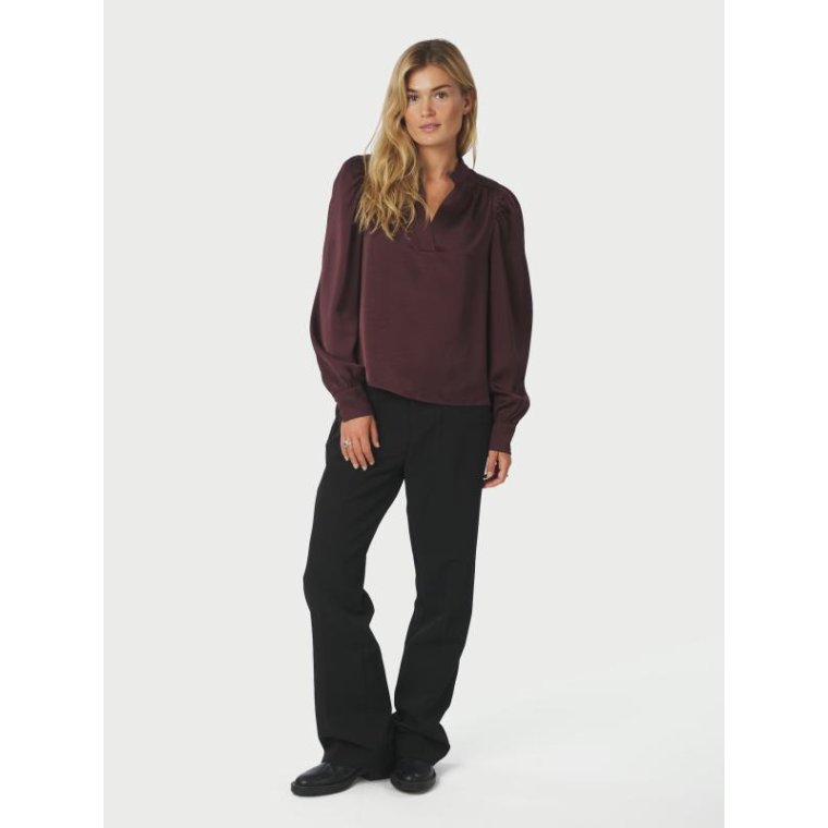 Neo Noir - Rosslyn Heavy Sateen Blouse - Burgundy