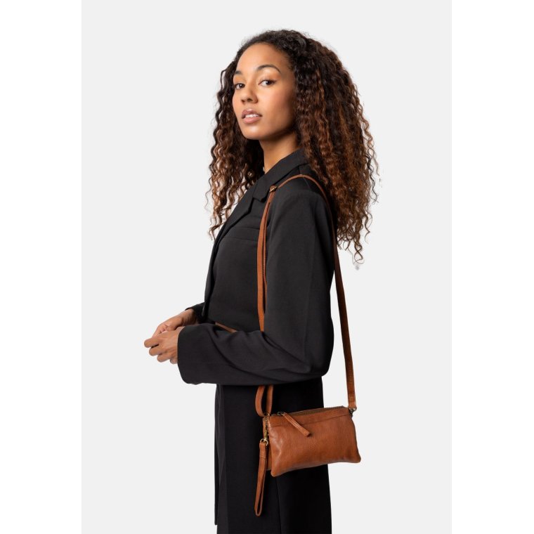 REDESIGNED - Lisa Urban - Walnut