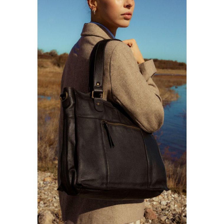 REDESIGNED - Molly Urban - Black