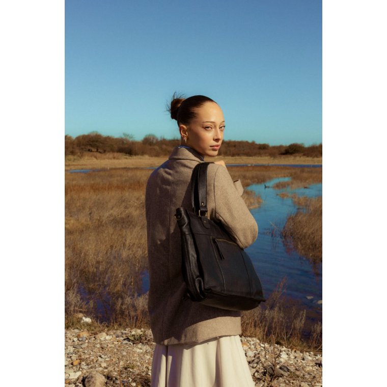 REDESIGNED - Molly Urban - Black