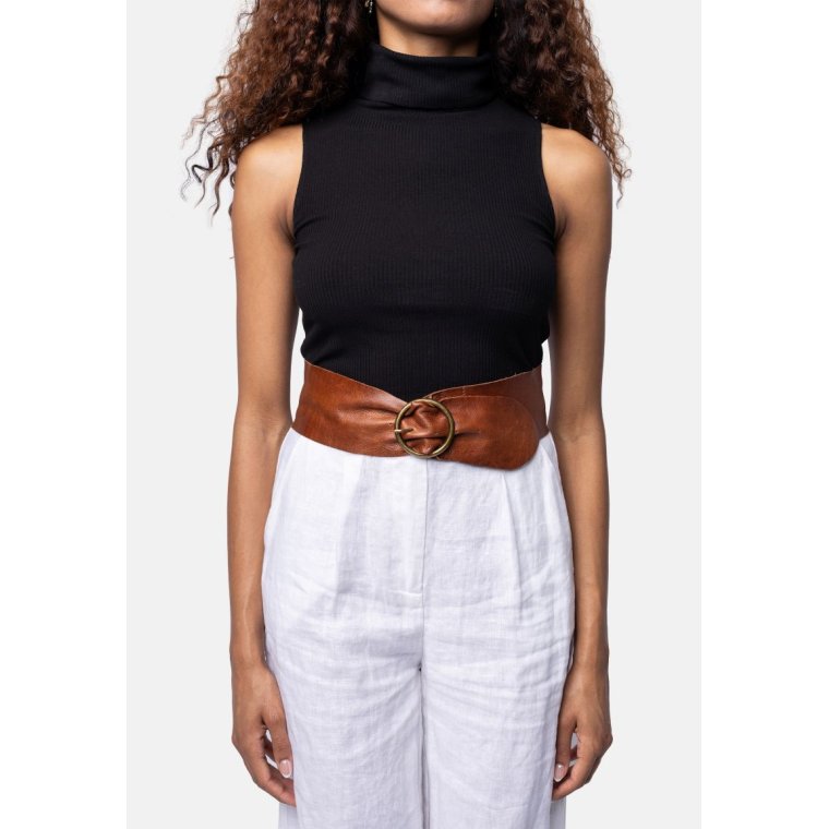 REDESIGNED - Hila - Walnut