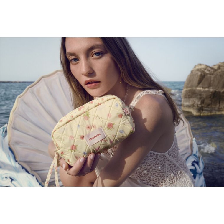 Maanesten - Stardust Bag Roses and Shells