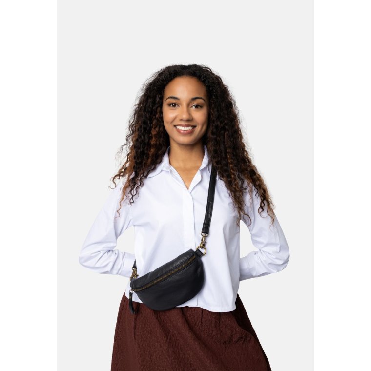 REDESIGNED - Gisela - Black/Brass