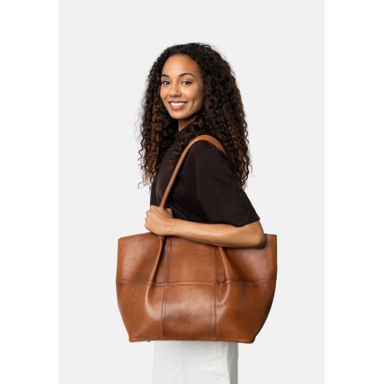 REDESIGNED - Mane Big - Walnut