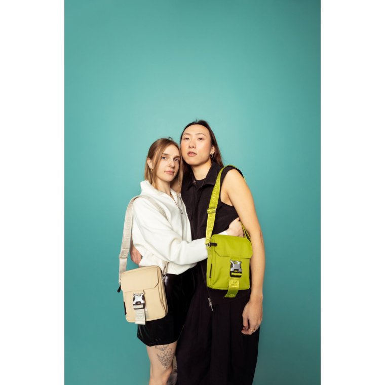 KINTOBE - NICO CROSSBODY BAG - Space green