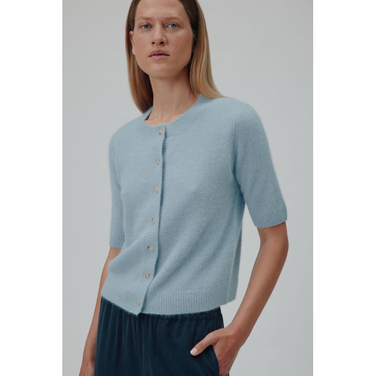 Six Ames - ODA - Sky Blue