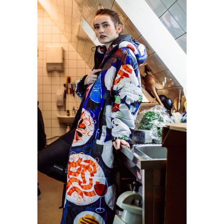 SITTINGSUITS - ARTIST EDITION #9 / VINO BABY - Unisex/onesize