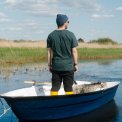 LAKOR - An Otter Coffee T-shirt - Green Gables