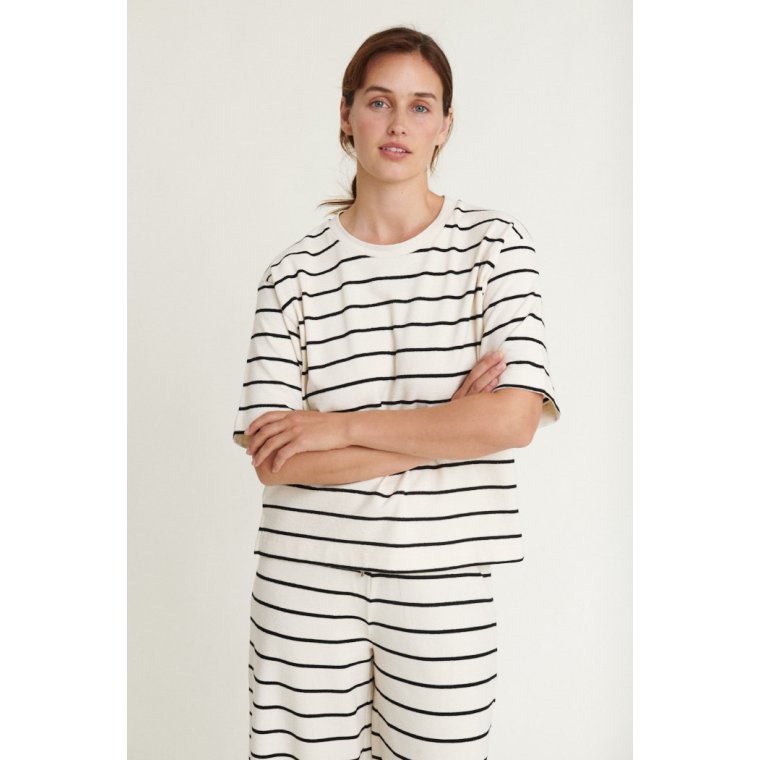 BASIC APPAREL - Anneli Oversized Tee - Birch/Black