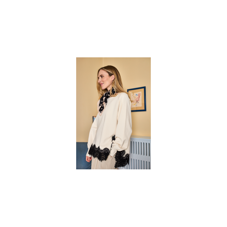 Black Colour - BCEVY lace sweatshirt - Off White