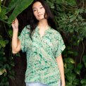 BLACK COLOUR - BCLUNA Andrea s/s top - Floral Green