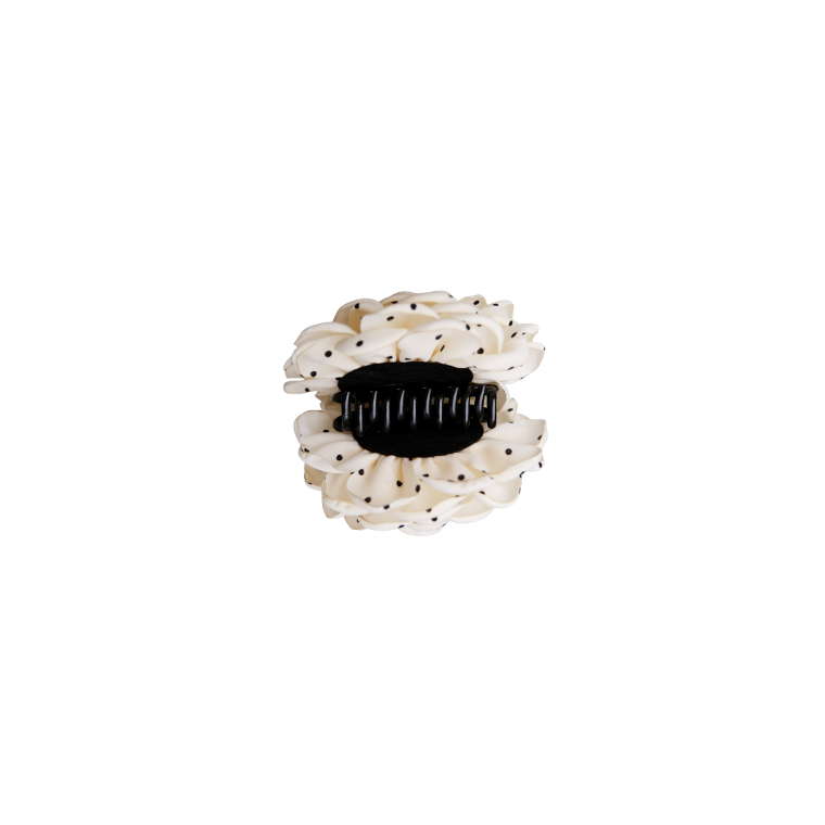 Black Colour - BCVILLA mega flower hair claw - Creme w. Dots