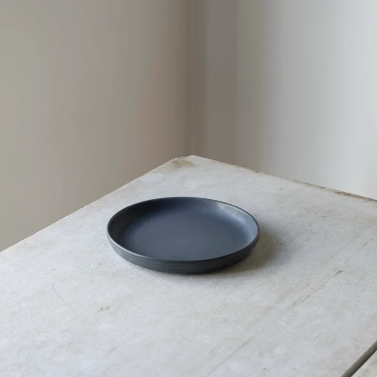 Julie Damhus Studio - Toto tallerken lille