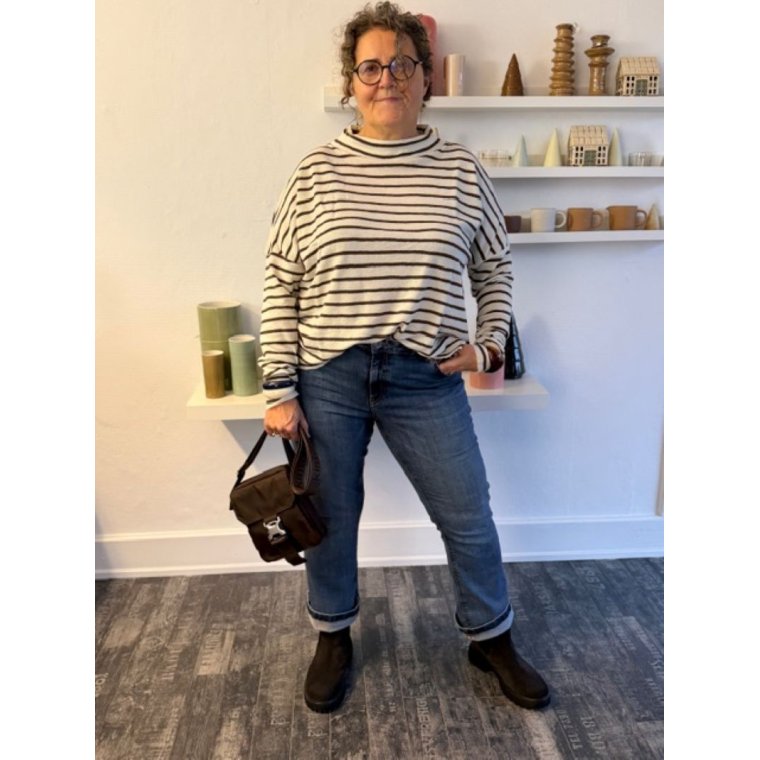 By Basics - 4025 wide shirt w/turtleneck - raw white/chestnut