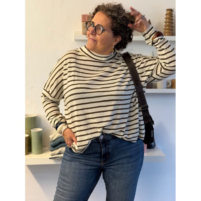 By Basics - 4025 wide shirt w/turtleneck - raw white/chestnut