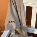 LULU�S LOVE - Cashmere small scarf flower - beige