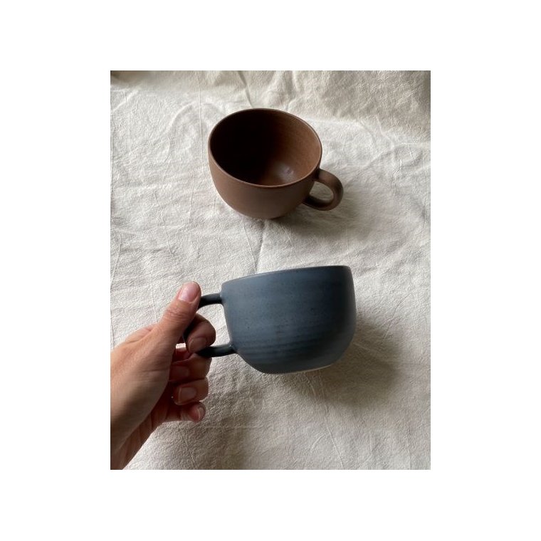 Julie Damhus Studio - OKTOBER hndlavet tekop