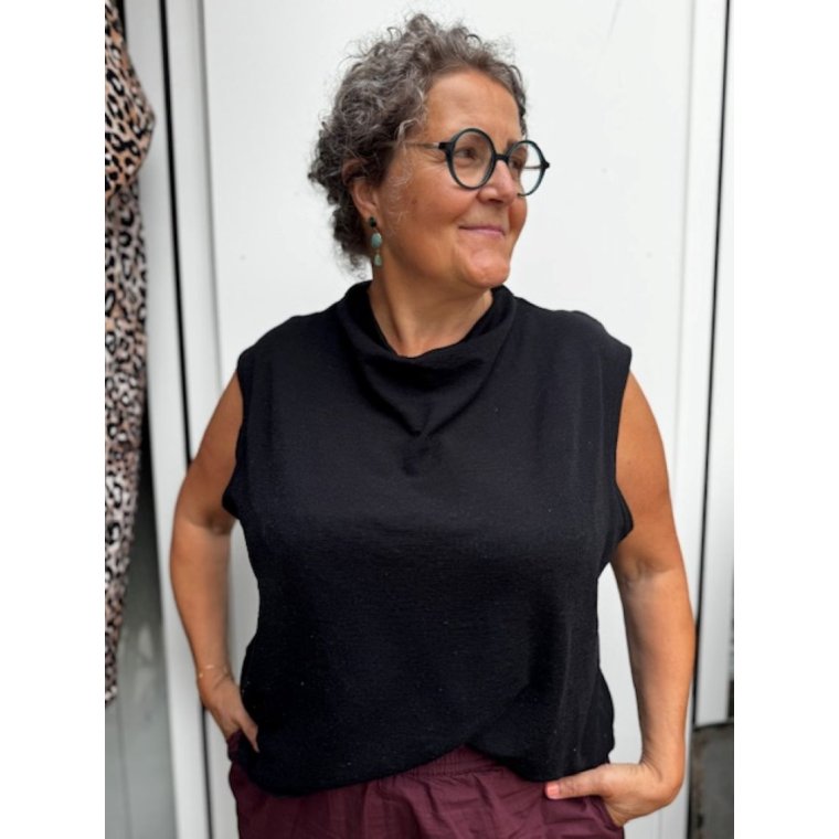 By Basics - 2009 box vest w/draped neck - black