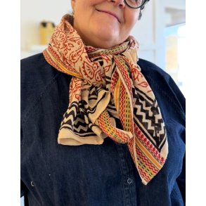 Craft Sisters - Bagru Scarf - Ruby Red 321