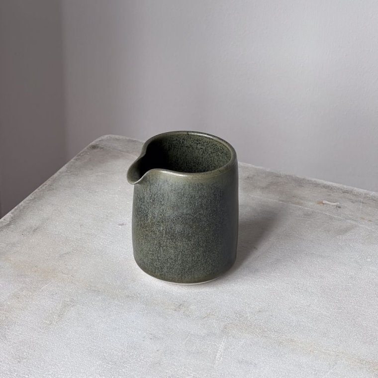 Julie Damhus Studio - Oda Hndlavet Mlkekande