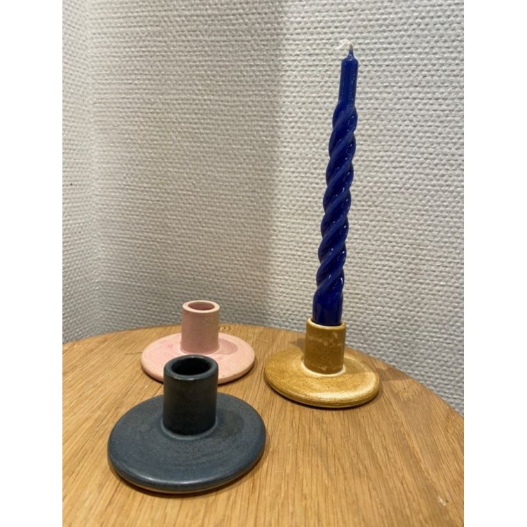 JULIE DAMHUS STUDIO - ODA HNDLAVET Lysestage