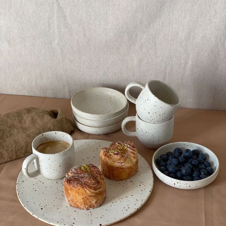 Julie Damhus Studio - OKTOBER hndlavet kop