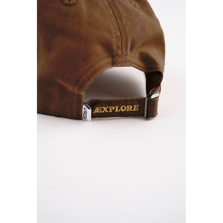 LAKOR - Otter Vacation Baseball Cap - Brown