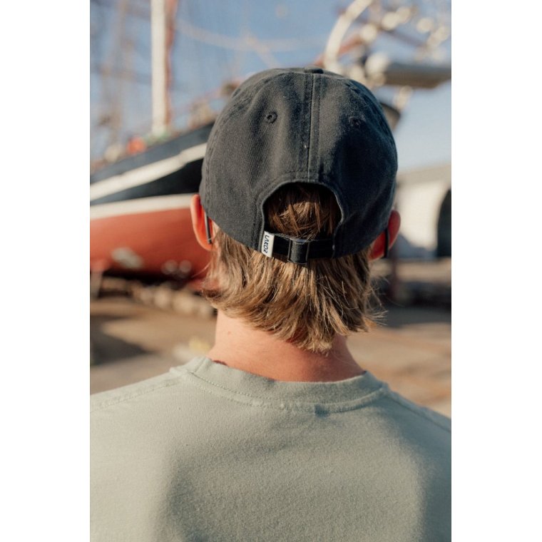 Red Maxi Cap - Black