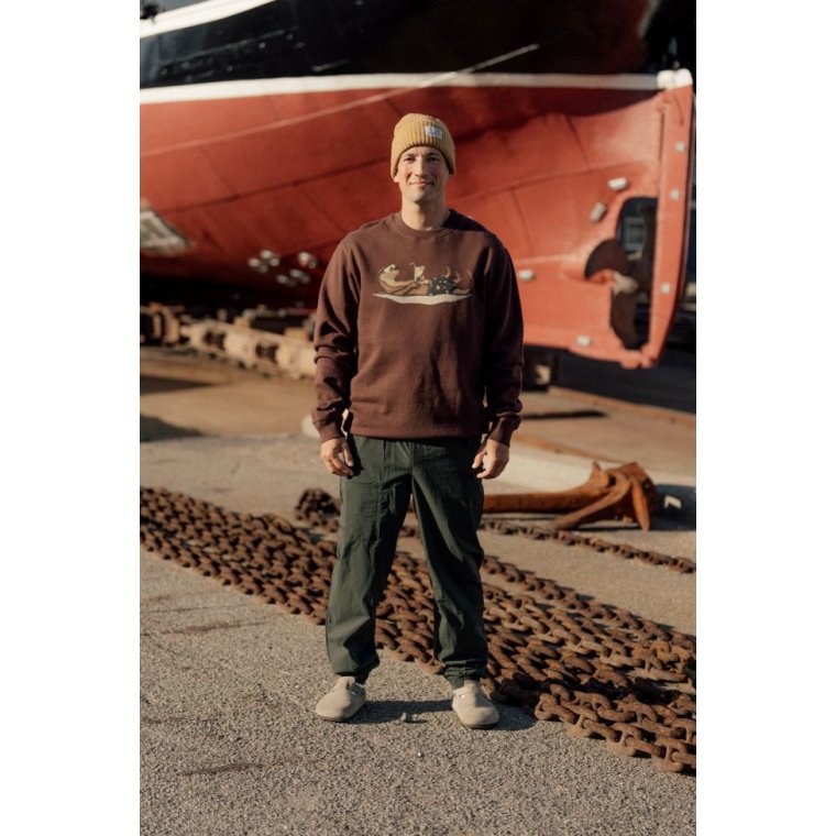 LAKOR - An Otter Vacation Crewneck - Chicory Coffee