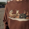 LAKOR - An Otter Vacation Crewneck - Chicory Coffee