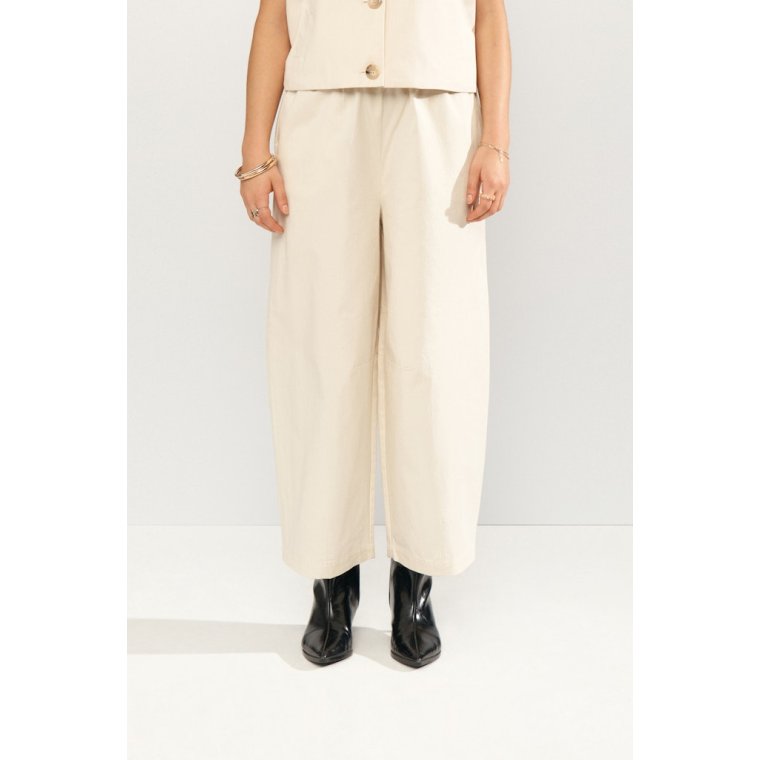 N�MPH - NUSUNNA CROPPED PANTS - Whitecap Gray