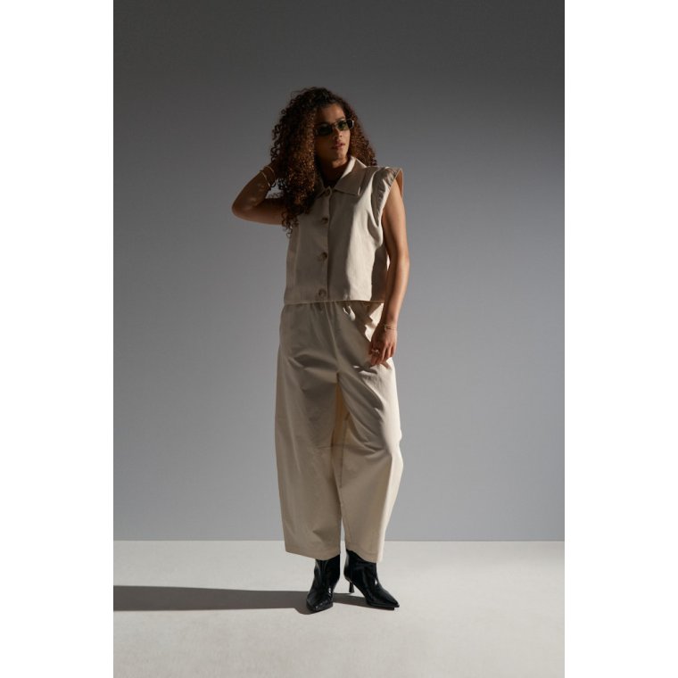 N�MPH - NUSUNNA CROPPED PANTS - Whitecap Gray