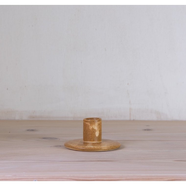 JULIE DAMHUS STUDIO - ODA HNDLAVET Lysestage