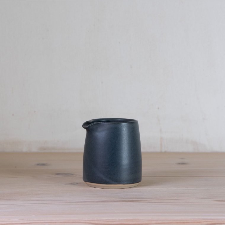 Julie Damhus Studio - Oda Hndlavet Mlkekande