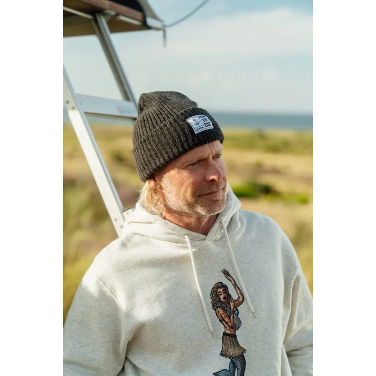 LAKOR - Fish or Die Beanie - Dark Brown