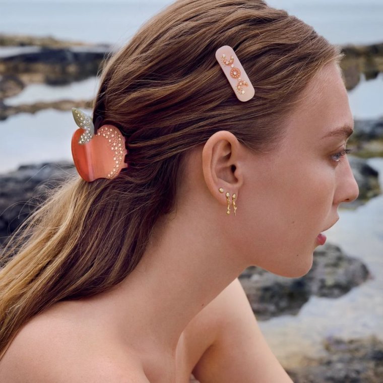 Maanesten - Abelta Hairclaw Cranberry