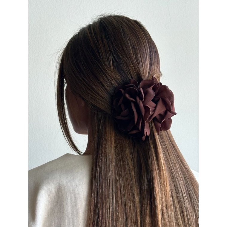 Giant Satin Rose Claw