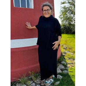 By Basics - 5005 skirt extra long - black